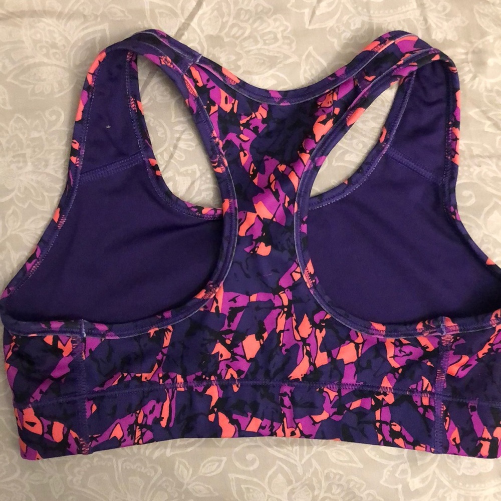 NIKE Sports Bra 🟣 - Picture 2 of 3